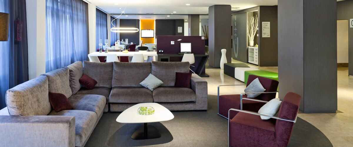 อิลูนิออน โรมาเรดา โฮเต็ล Hotel ซาราโกซา ภายนอก รูปภาพ